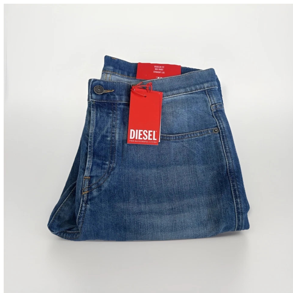 DIESEL Jeans Regular Fit Straight Leg Mid