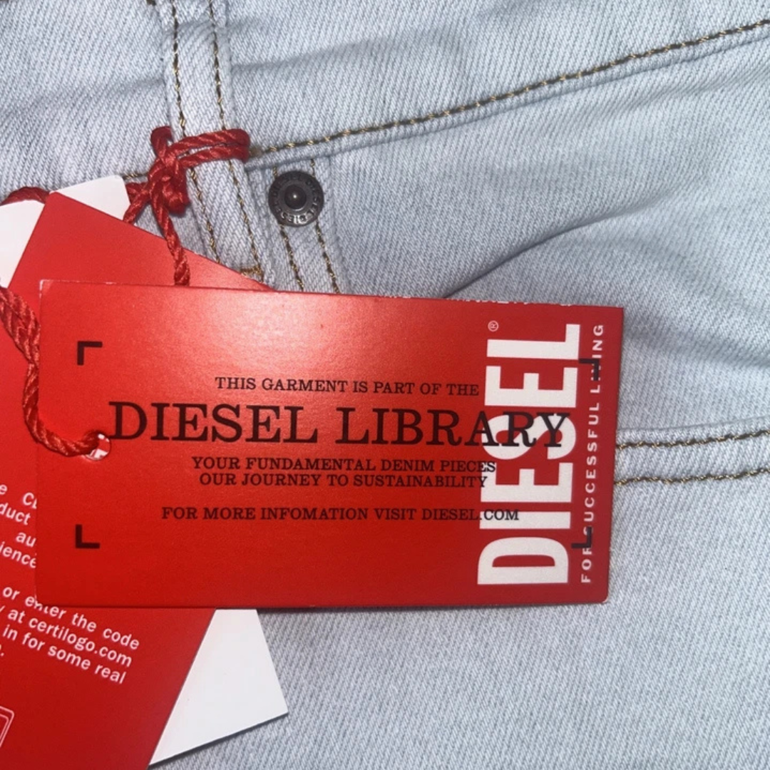 DIESEL Tapered Jeans 2005 D - Fining Light Blue