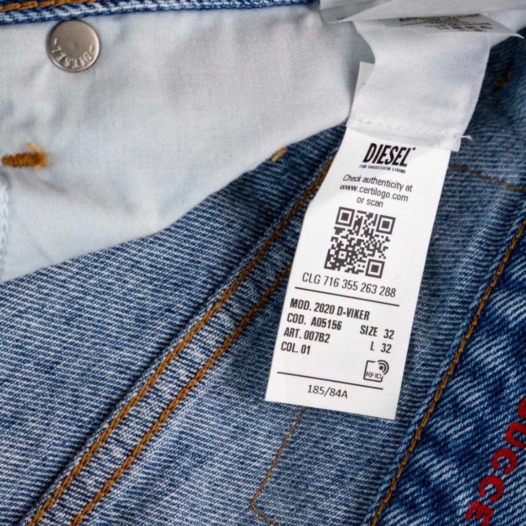 Diesel D-Viker 2020 Straight Leg Jeans Light Wash