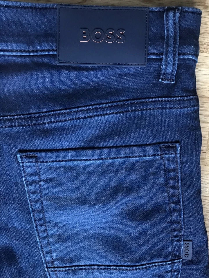 Hugo Boss  Taber Tapered Fit Jeans Dark Blue Super Stretch Denim